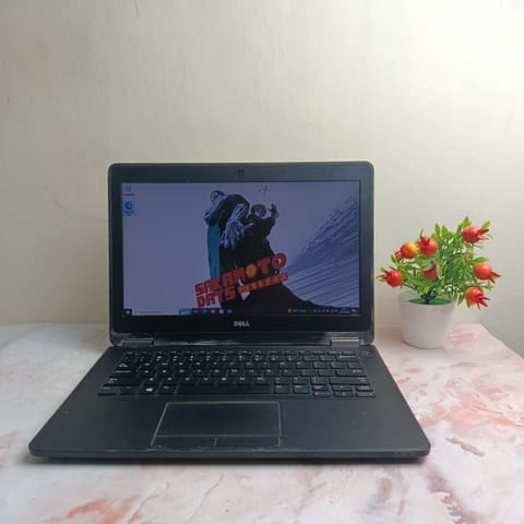 Dell latitude E7270 Intel core i5 6300U RAM 8 SSD 256GB