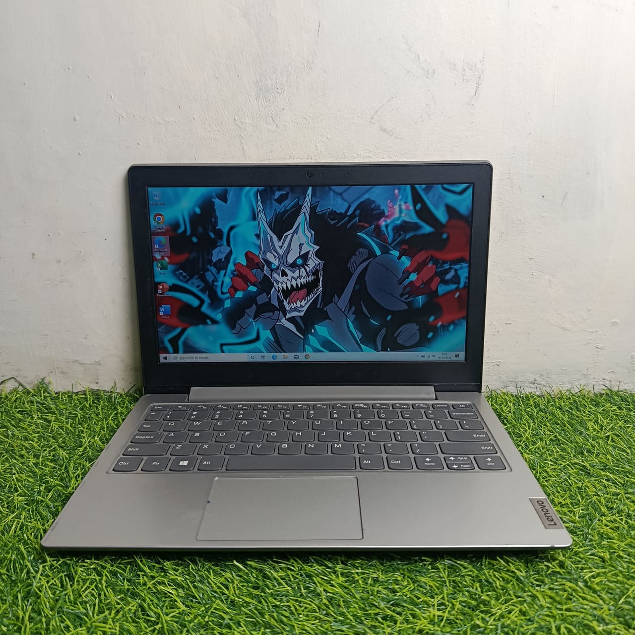 LENOVO AMD_3020E_RAD_82GV RAM 4 SSD 256GB