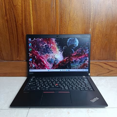 Thinkpad X13 Core i5 gen 10 ram 8 ssd 256 GB