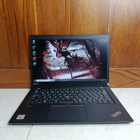 Thinkpad X13 Core i5 gen 10 ram 8 ssd 256 GB