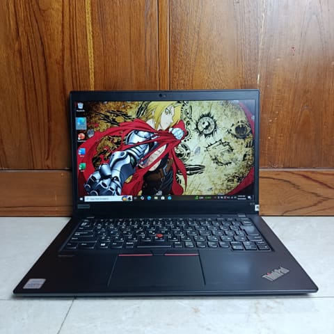 Thinkpad X13 Core i5 gen 10 ram 8 ssd 256 GB